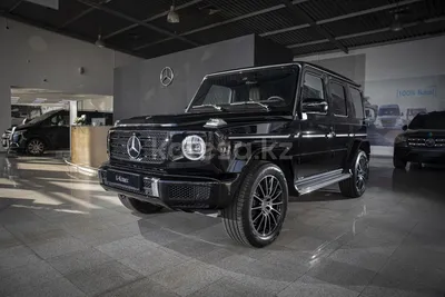 Фото Mercedes-Benz G-Class 2023 с автопарковкой