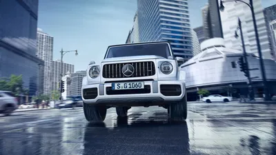 Фото Mercedes-Benz G-Class 2023 с солнцезащитными шторками на задних окнах