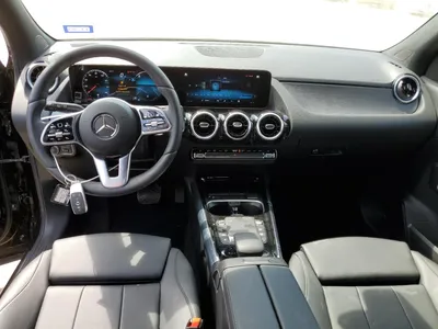 Красивые картинки Mercedes-Benz GLA-Class 2023