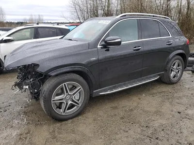 Mercedes-Benz GLE-Class 2023 на фото в ночное время