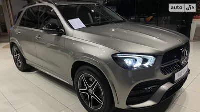 Mercedes-Benz GLE-Class 2023: фото в высоком качестве для рекламы