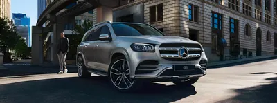 Mercedes-Benz Maybach GLS-Class 2023: фото с различными вариантами крышных багажников