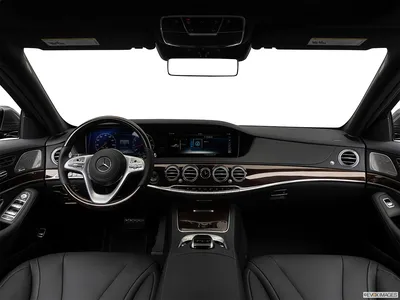 Фото Mercedes-Benz S-Class 2023 на трассе