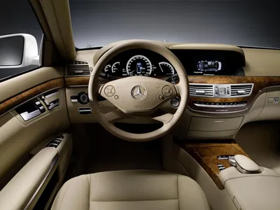 Фотографии Mercedes-Benz S-Class 2023 для использования в блогах