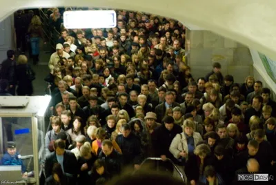 Час пик в московском метро: впечатляющие фотографии