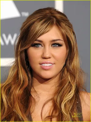 Изображение Miley Cyrus в студийной обработке