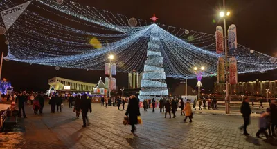 Изображения Нового года в Минске: выбирайте формат для скачивания