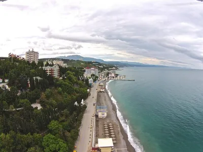 Романтическая прогулка вдоль берега Моря Алушта