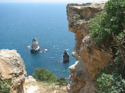 Впечатляющие фото с прекрасными видами моря и скал