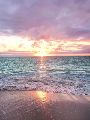 Впечатляющие изображения с рассветом на море в формате JPG