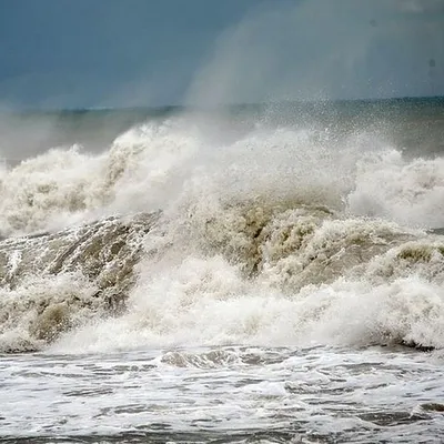 Изображения волн на море в хорошем качестве