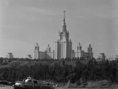 Фотографии Московского государственного университета: символ Москвы