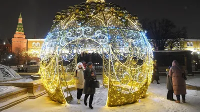 Размер по вашему выбору: новогодние фотографии Москвы в высоком качестве