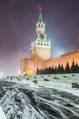 Белоснежная столица: Лучшие моменты снежной Москвы