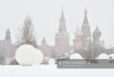 4K рисунок зимней Московской архитектуры