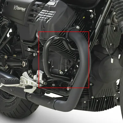 Moto Guzzi V7 III Stone - фото с воздушной съемки