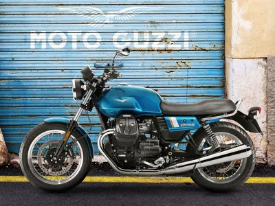 Фото Moto Guzzi V7 III Stone в стиле ретро