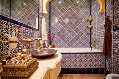 Мозаичная плитка для ванной: привнесите яркость и оригинальность