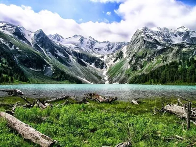 4K изображение Мультинских озер Алтайского края: обои на телефон
