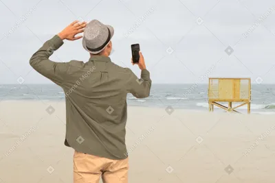 Новое изображение мужчины на пляже