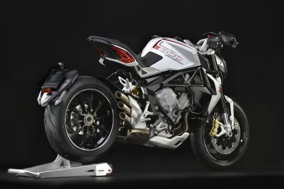 MV Agusta Brutale 800 - захватывающая картинка мотоцикла