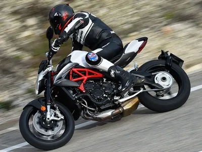 MV Agusta Brutale 800 - мощное изображение мотоцикла в формате jpg