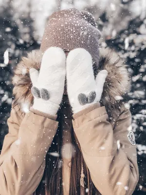 Зимние моменты: изысканные изображения для вашей аватарки.
