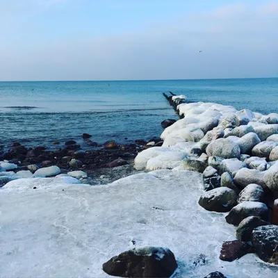 Сияние снега: Фотка на море в холоде