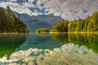 Фотография озера в HD разрешении