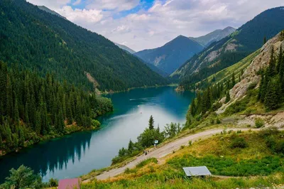 Фотография озера в хорошем качестве на андроид