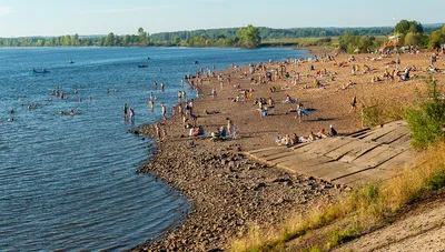 Фото полных людей на пляже в 4K разрешении