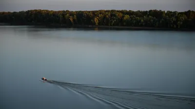 Фото реки в 4K качестве для скачивания бесплатно