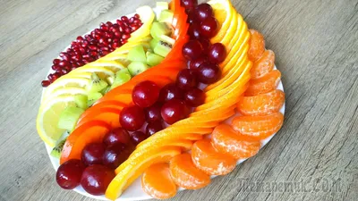 Великолепный фруктовый ассорти для праздничного застолья