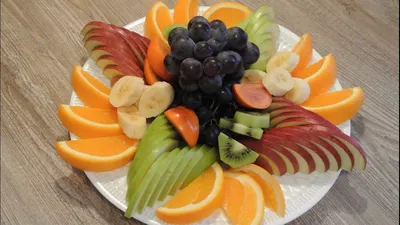 Нарезка фруктов на праздничный стол: фото в формате JPG