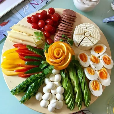 Идеи для праздничного стола: нарезка овощей в формате PNG