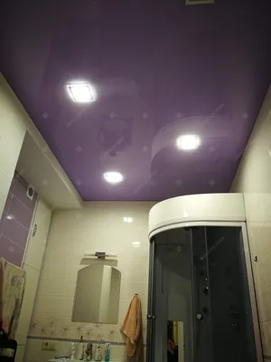 Натяжные потолки в ванной: фото идеи