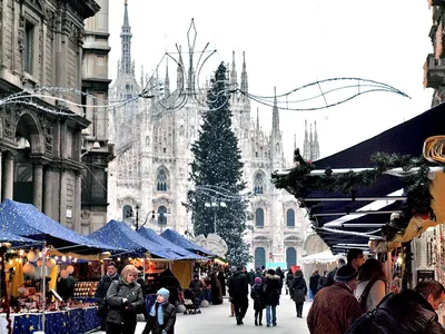 Зимний колорит Неаполя: скачивайте изображения в любом формате