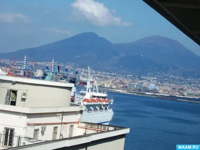 Зимние моменты в Неаполе: выберите формат для загрузки