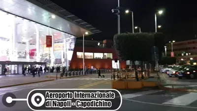 Зимний взгляд на Неаполь: скачивайте в JPG, PNG, WebP