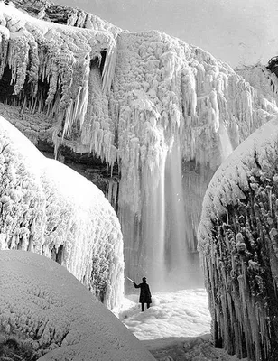 Фотография замерзшего Ниагарского водопада в HD