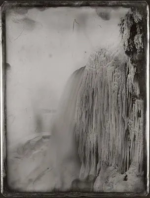 Впечатляющий Ниагарский водопад 1911 года: скачать фото в хорошем качестве