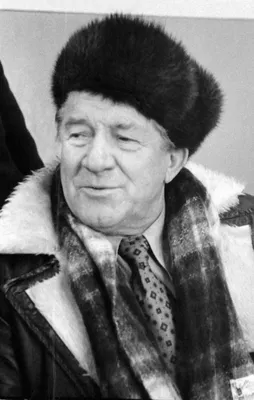 Николай Крючков: фото с высоким разрешением