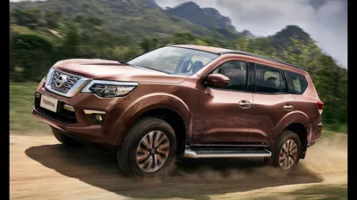 Фотографии Nissan Frontier 2023 с фарами