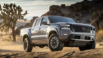 Изображения Nissan Frontier 2023 в различных цветах