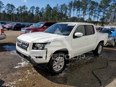 Бесплатные фото Nissan Frontier 2023