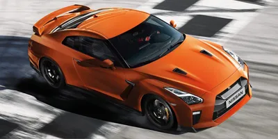 Фото Nissan GT-R 2023 на автосалоне