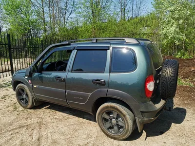 Фото Нива Тундра в городе