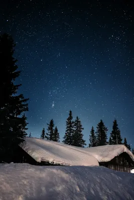 Сияющая ночь: Ночные зимние фотографии в высоком качестве