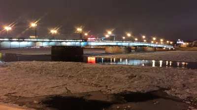 Изумрудные Огоньки Невы: Фотографии Ночного Петербурга Зимой