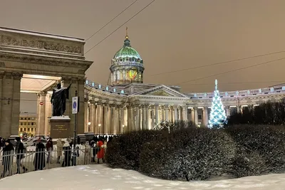 Снежные Эскизы: Ночные Фотографии Петербурга